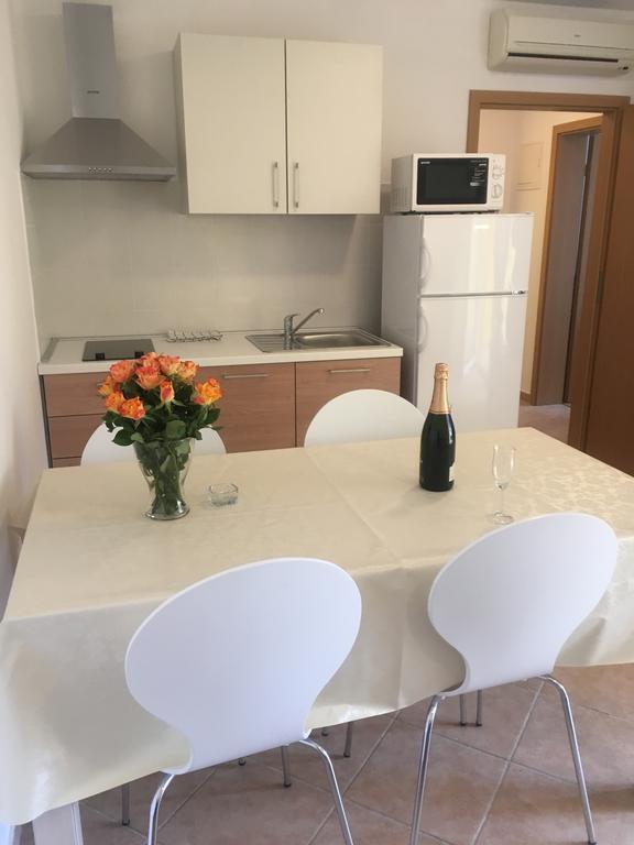 Apartmani Svjetionik Umago Esterno foto