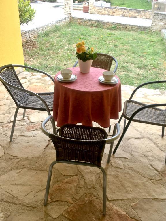 Apartmani Svjetionik Umago Esterno foto